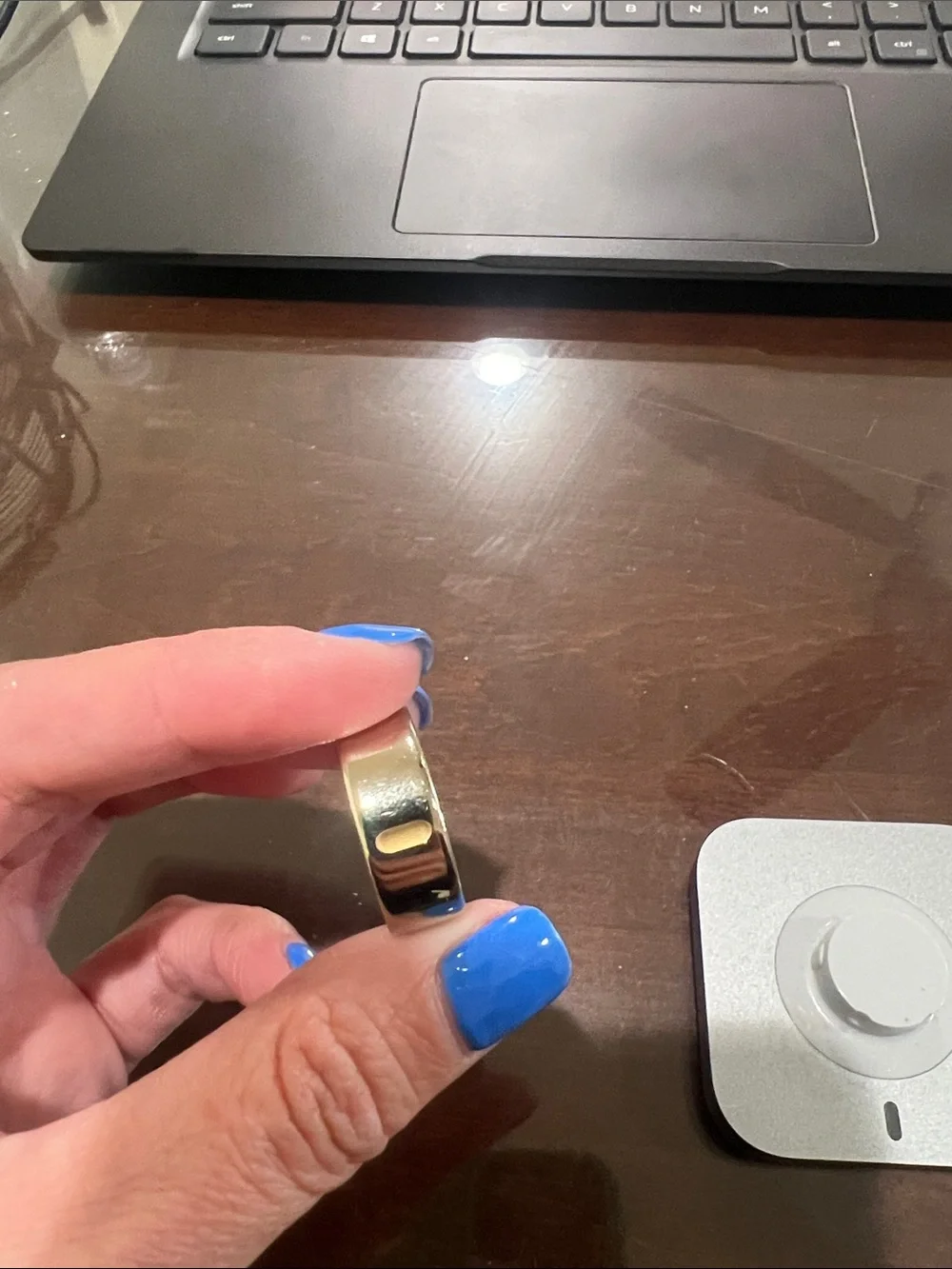 Oura 4 Gold Ring and Charger Dock
